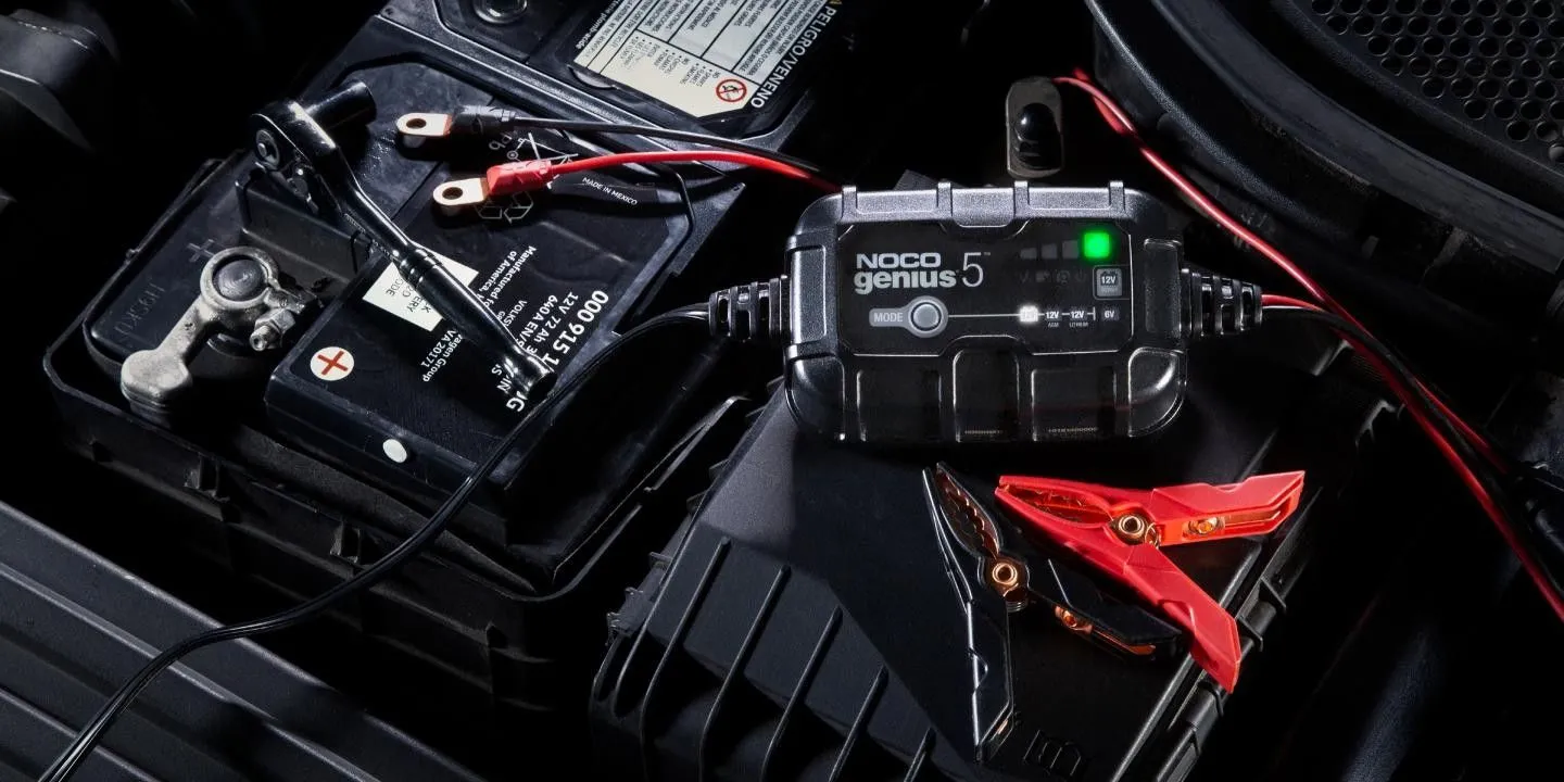 GENIUS5 BATTERY CHARGER 5 AMP